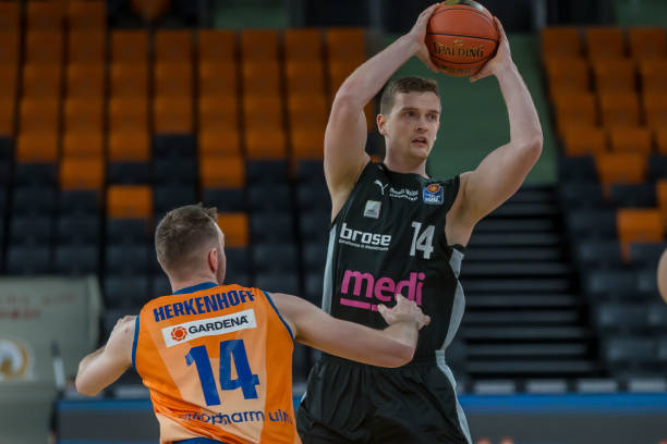 运动与自然 运动与自然