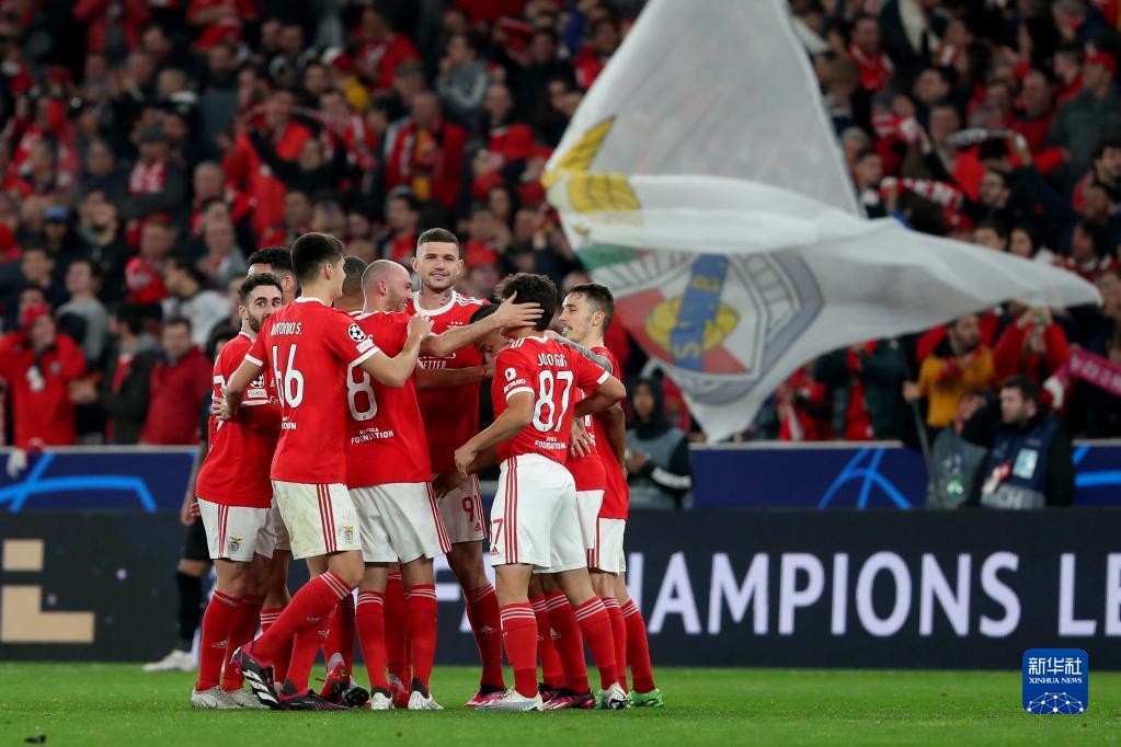 绝小鸭队比 绝小鸭队比